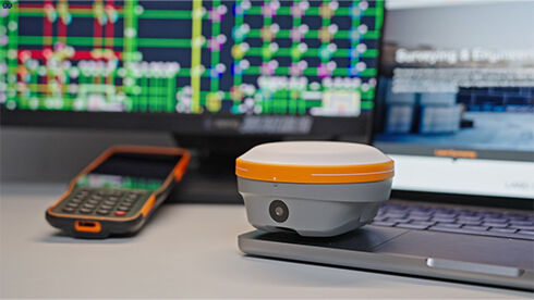 Galileo E1 Enabled RTK GNSS Receiver with Code Differential GNSS Accuracy H 0.25 M V 0.50 M and 3.7 V Battery Capacity