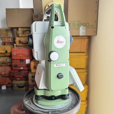 Leica TS03 Total Station with 5'' Accuracy 1000m Non Prism Distance and 30X Magnification for Surveying