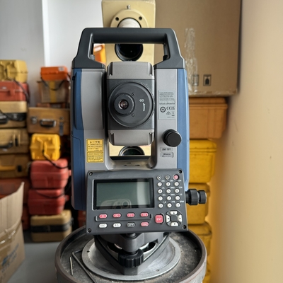Đường tổng số sử dụng Sokkia IM101 Đường tổng số không phản xạ tiên tiến 5.3kg 45mm khẩu độ EDM 48mm để đo chính xác