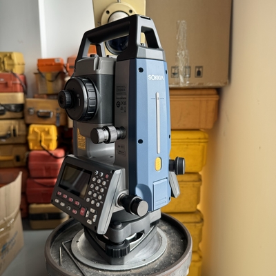 Được sử dụng Sokkia IM101 tổng trạm lớp 1.5 Power Class Tổng trạm với màn hình tối thiểu 1' và khoảng cách không có ống kính 1000m