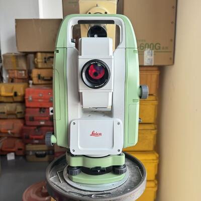 Máy toàn đạc Leica TS03 với độ chính xác góc 2” Hệ thống cân bằng điện tử tự động và kết nối RS232 để thu thập dữ liệu không gian địa lý