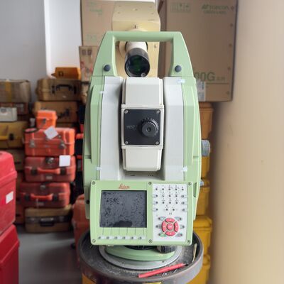 Máy toàn đạc Leica TM50 đã qua sử dụng với Độ đọc tối thiểu 1